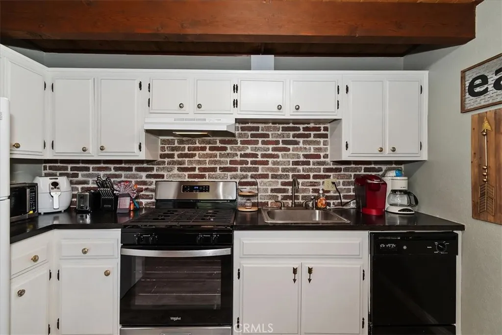 43215 Sunset, Big Bear Lake, California 92315 home-pic-16