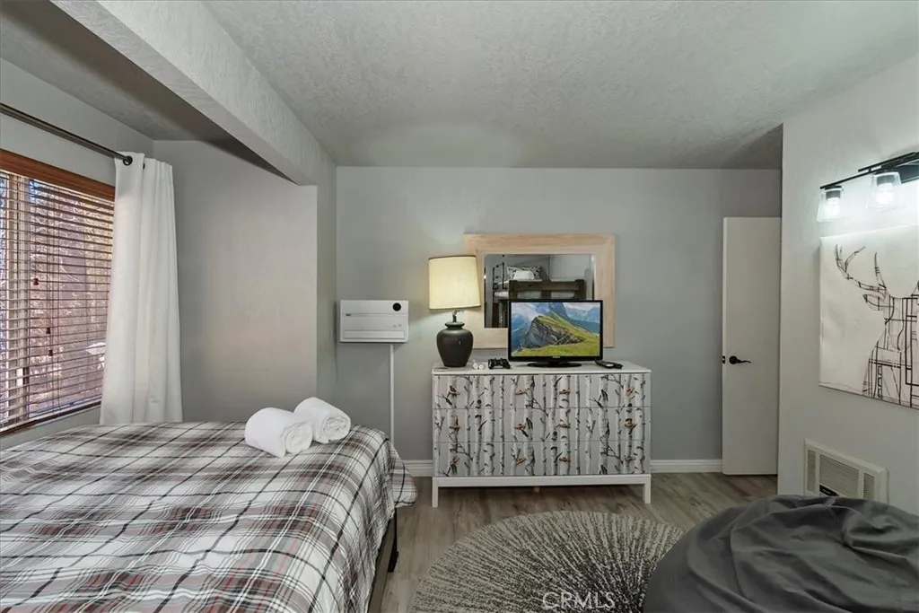 43215 Sunset, Big Bear Lake, California 92315 home-pic-25