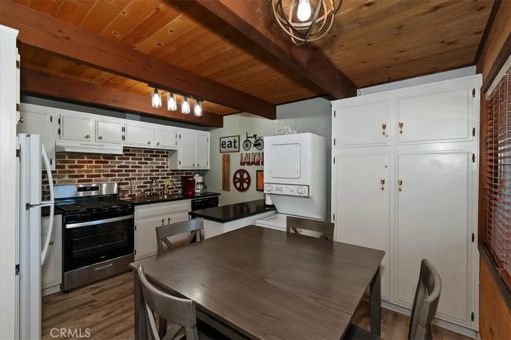 43215 Sunset, Big Bear Lake, California 92315 home-pic-13