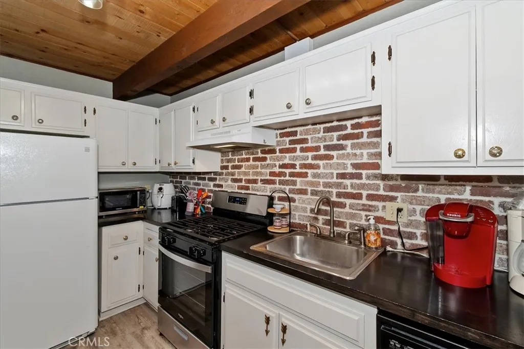 43215 Sunset, Big Bear Lake, California 92315 home-pic-17