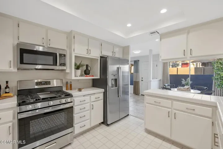 1760 E Avenida De Las Flores