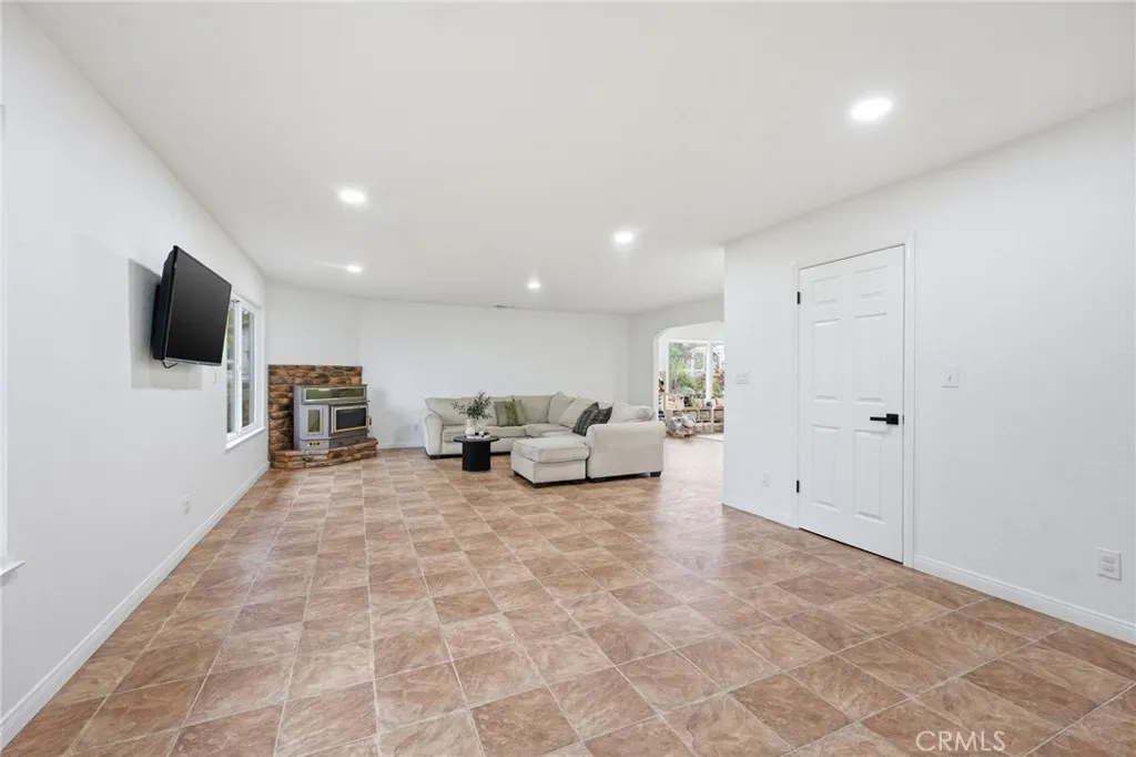 18740 Cable, Perris, California 92570 home-pic-5