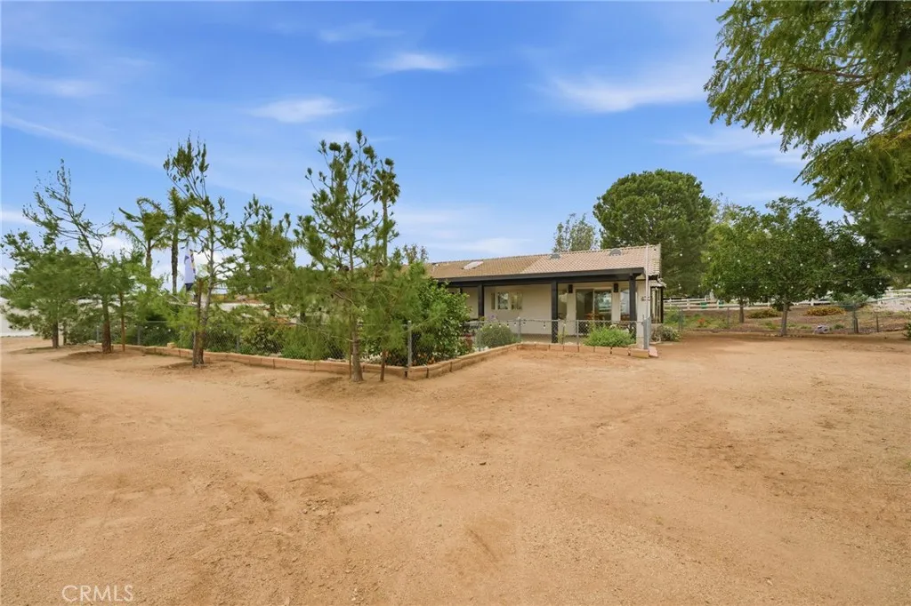 18740 Cable, Perris, California 92570 home-pic-37