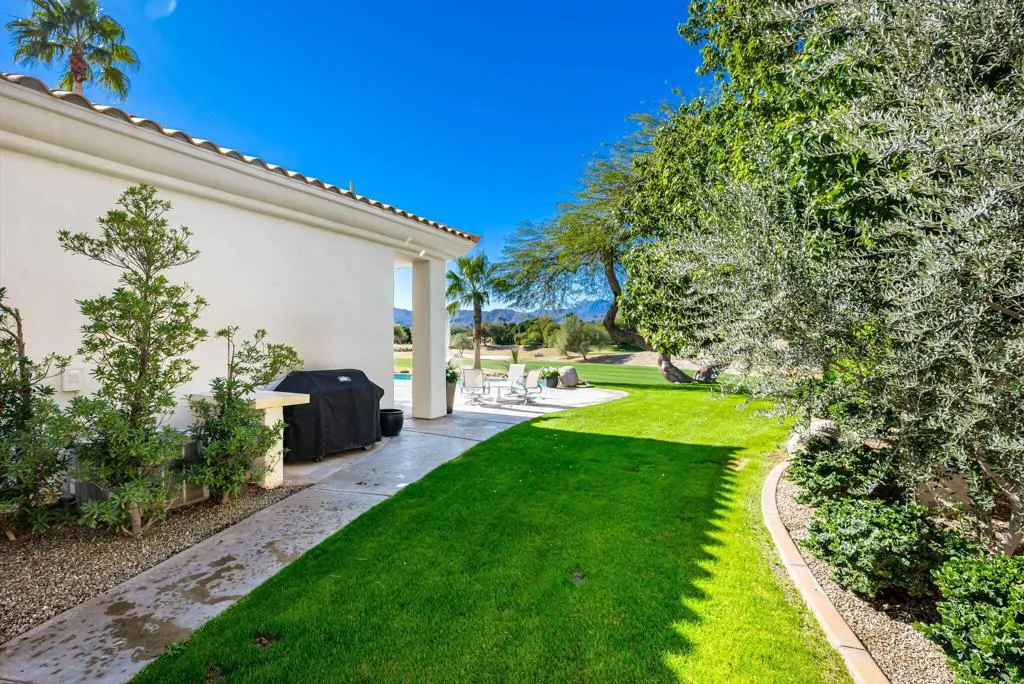 196 Loch Lomond Road, Rancho Mirage, California 92270 home-pic-46