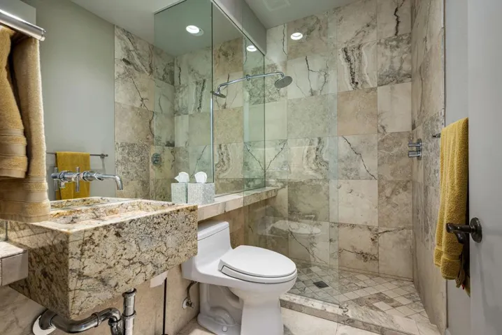 70-web-or-mls-JBLoch_OPMG_0226_070