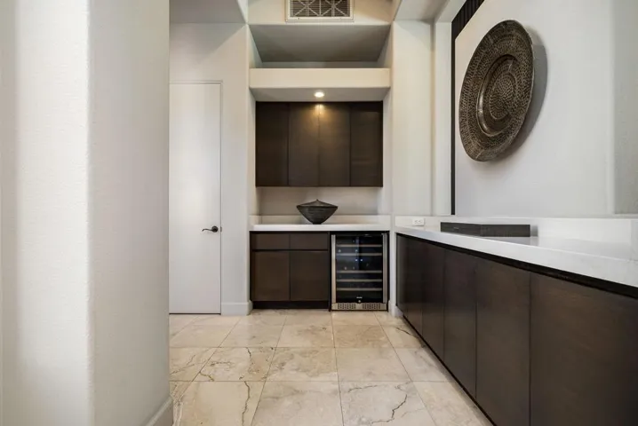 63-web-or-mls-JBLoch_OPMG_0226_063