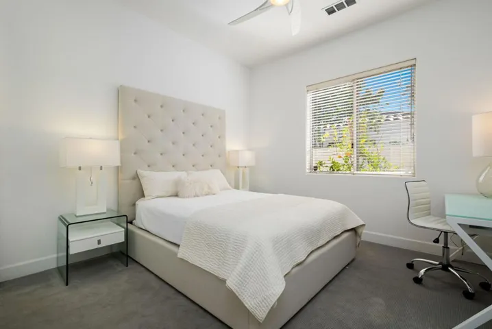 69-web-or-mls-JBLoch_OPMG_0226_069