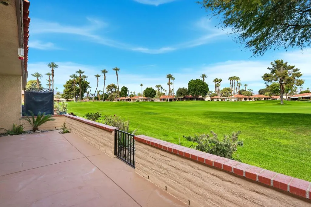 44 Majorca Drive, Rancho Mirage, California 92270 home-pic-16