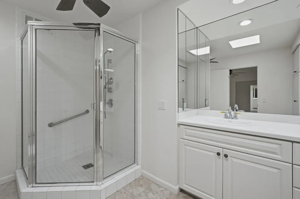 44 Majorca Drive, Rancho Mirage, California 92270 home-pic-11