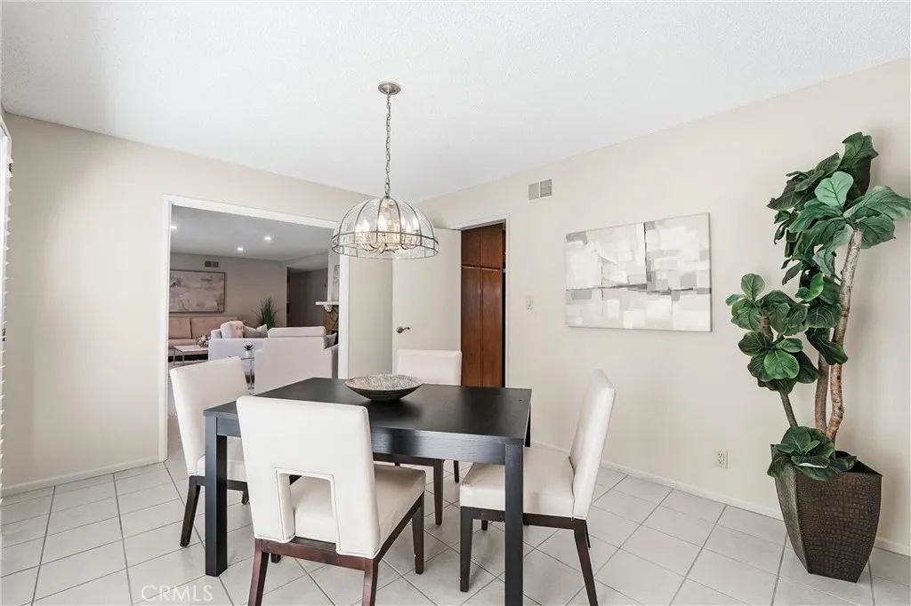 5102 Wagon Wheel, Yorba Linda, California 92886 home-pic-18