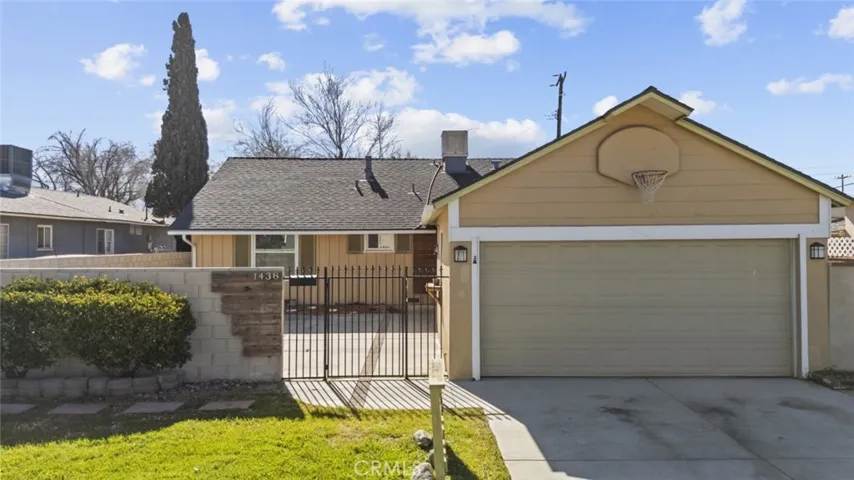 1438 W Jackman Street, Lancaster, California 93534