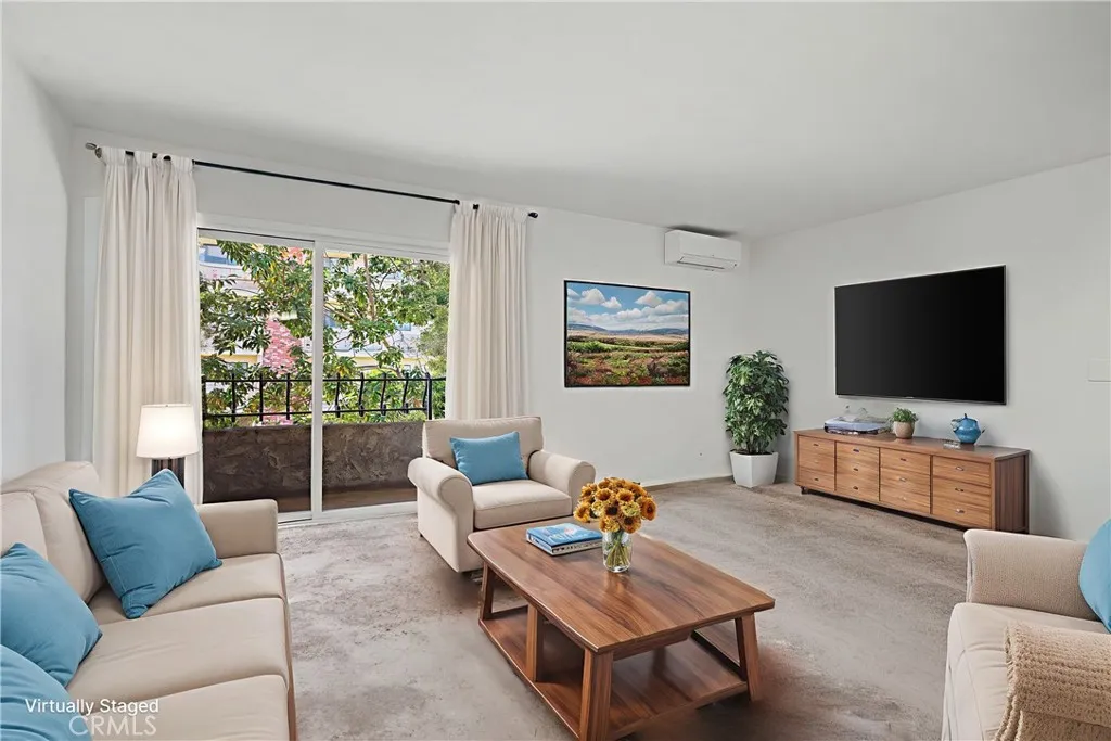 11550 Nebraska Avenue 216, Los Angeles, California 90025 home-pic-2