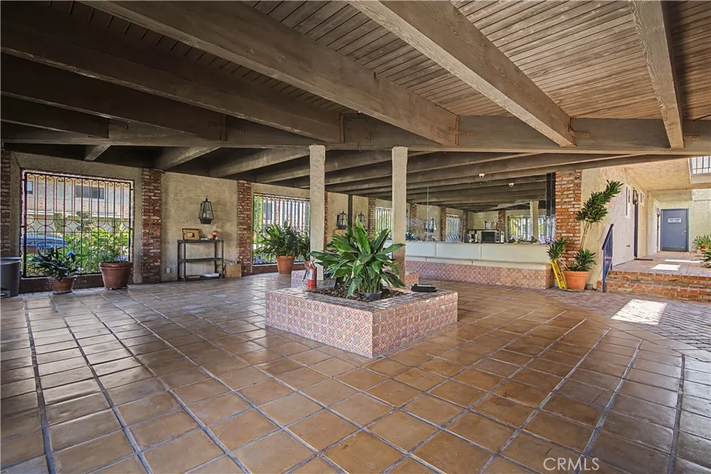 11550 Nebraska Avenue 216, Los Angeles, California 90025 home-pic-14
