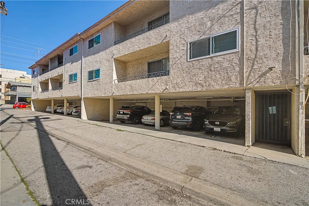 11550 Nebraska Avenue 216, Los Angeles, California 90025 home-pic-13