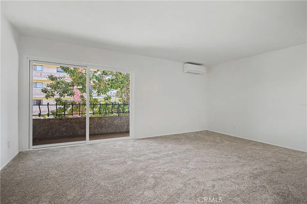 11550 Nebraska Avenue 216, Los Angeles, California 90025 home-pic-3