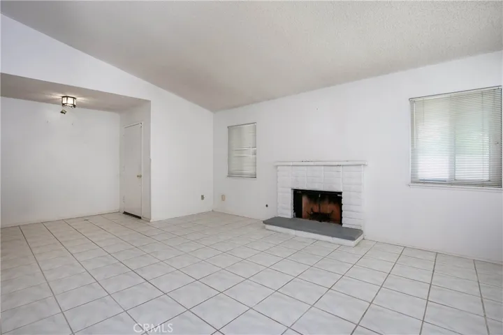 3244 E Avenue S2, Palmdale, California 93550