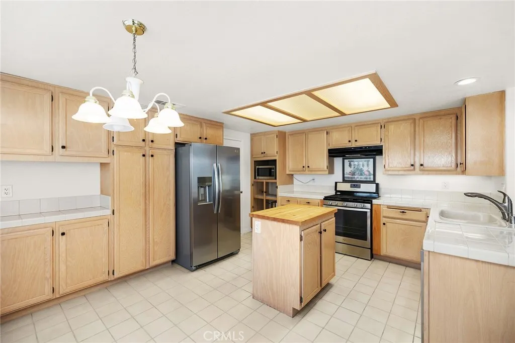 24330 Dr Gitano, Murrieta, California 92562 home-pic-14