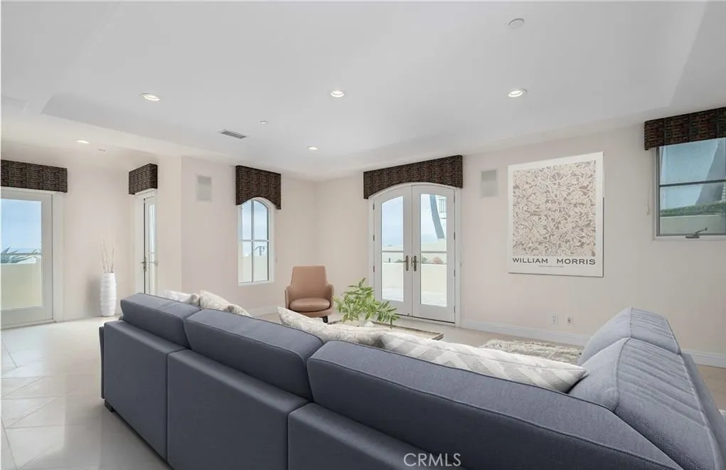 2420 The Strand, Manhattan Beach, California 90266 home-pic-12