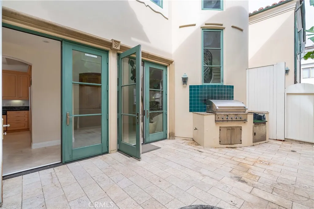 2420 The Strand, Manhattan Beach, California 90266 home-pic-38