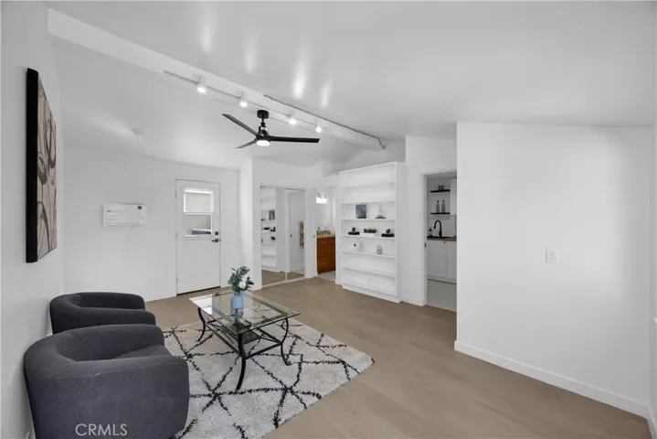 quarters above the garage