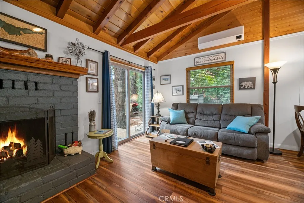 42955 Encino, Big Bear Lake, California 92315 home-pic-4