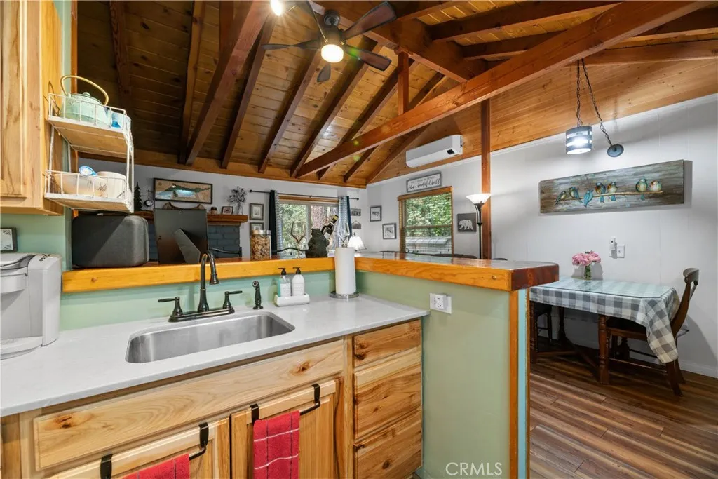 42955 Encino, Big Bear Lake, California 92315 home-pic-11