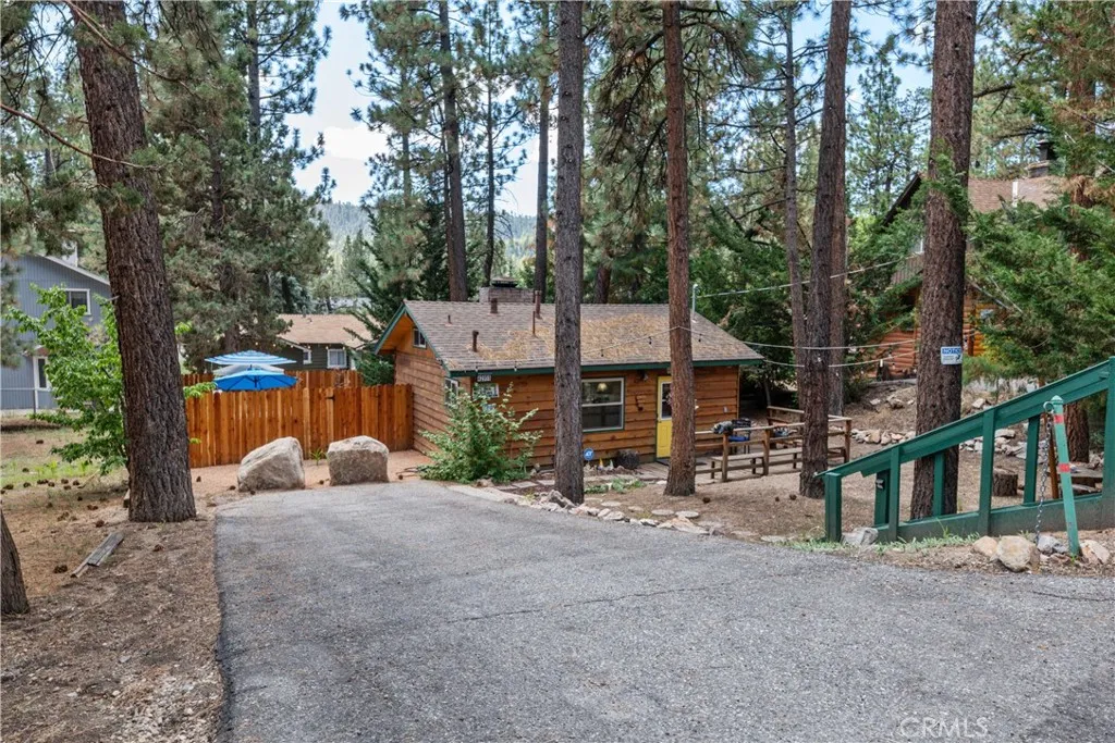 42955 Encino, Big Bear Lake, California 92315 home-pic-2