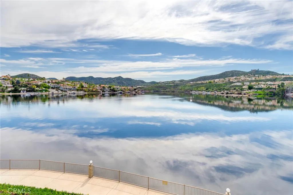 22196 Treasure Island, Canyon Lake, California 92587 home-pic-25