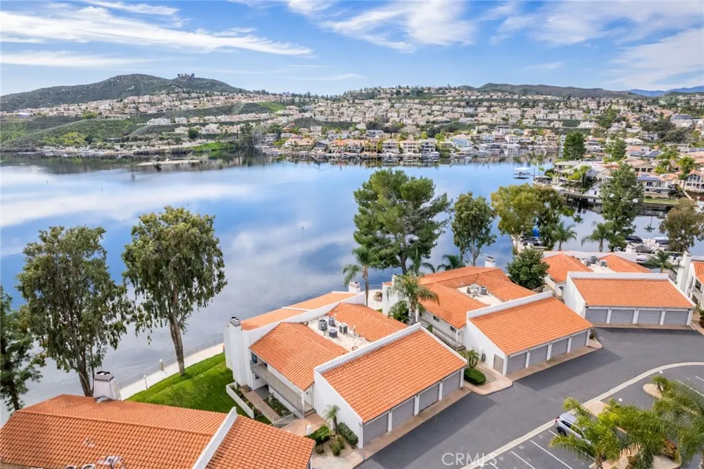 22196 Treasure Island, Canyon Lake, California 92587 home-pic-33