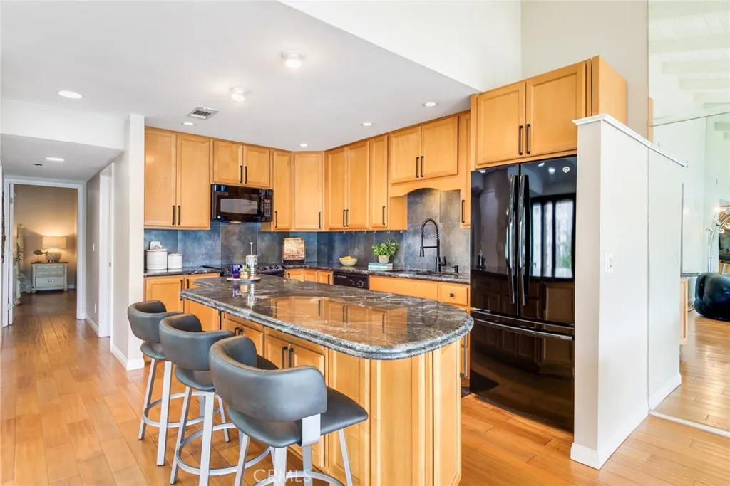 22196 Treasure Island, Canyon Lake, California 92587 home-pic-7