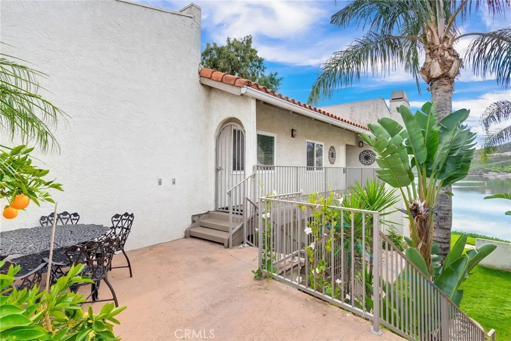 22196 Treasure Island, Canyon Lake, California 92587 home-pic-3