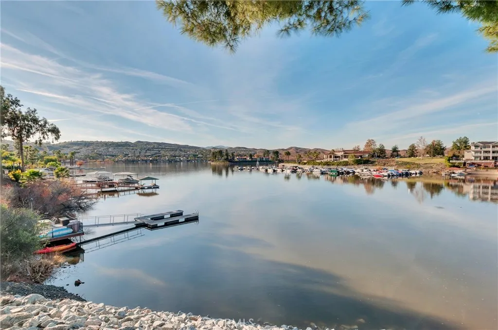 22196 Treasure Island, Canyon Lake, California 92587 home-pic-43