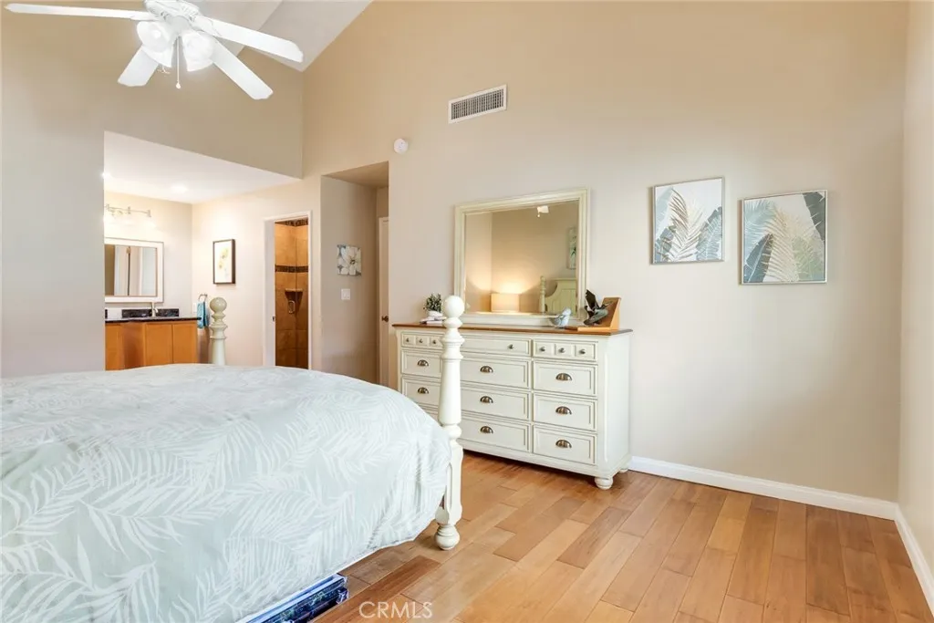 22196 Treasure Island, Canyon Lake, California 92587 home-pic-12