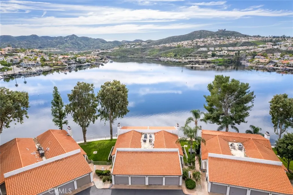 22196 Treasure Island, Canyon Lake, California 92587 home-pic-32