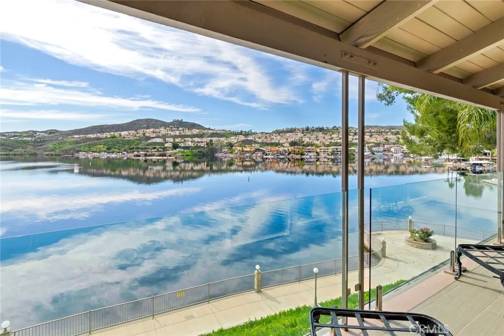 22196 Treasure Island, Canyon Lake, California 92587 home-pic-26