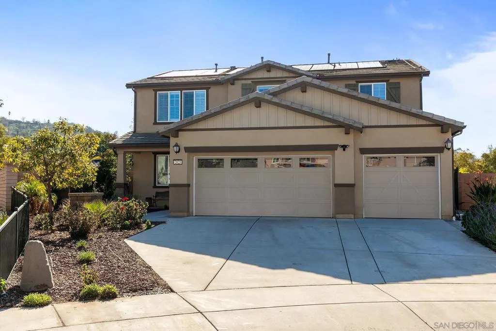 2025 Campo Verde Ct, Escondido, California 92026 home-pic-1