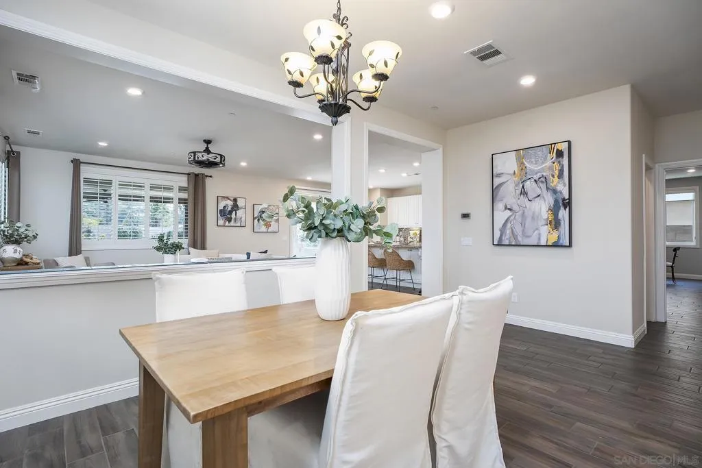 2025 Campo Verde Ct, Escondido, California 92026 home-pic-26