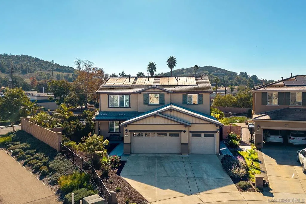 2025 Campo Verde Ct, Escondido, California 92026 home-pic-0