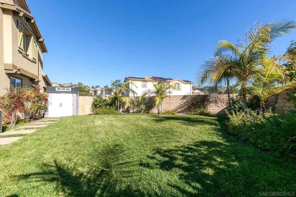 2025 Campo Verde Ct, Escondido, California 92026 home-pic-49