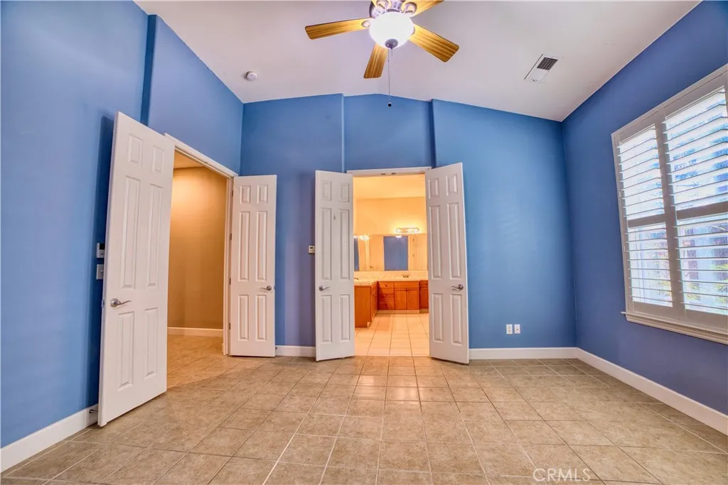 6009 W Goux, Fresno, California 93722 home-pic-20