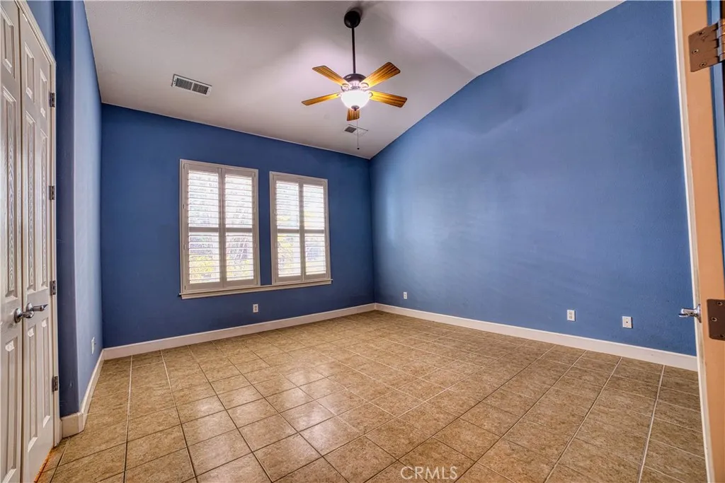 6009 W Goux, Fresno, California 93722 home-pic-19