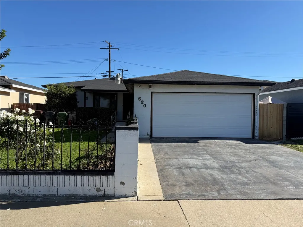620 S Barclay Avenue S, Compton, California 90220 home-pic-1