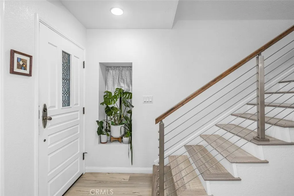 111 Geneva Walk, Long Beach, California 90803 home-pic-6