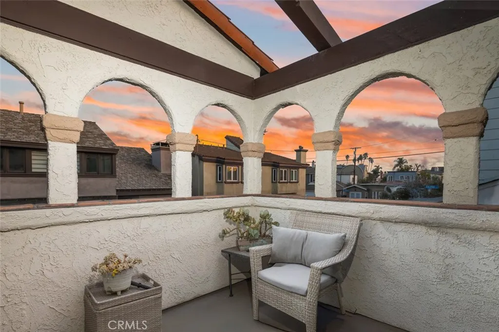 111 Geneva Walk, Long Beach, California 90803 home-pic-38