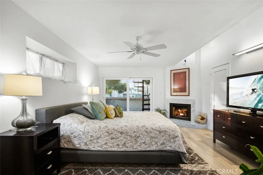 111 Geneva Walk, Long Beach, California 90803 home-pic-27