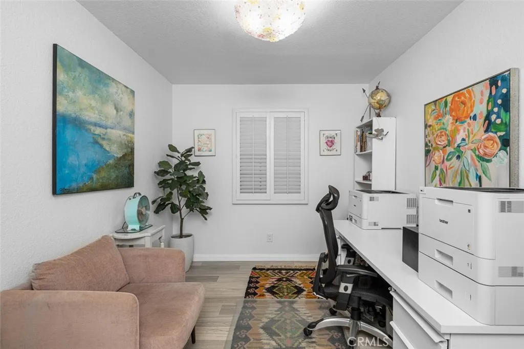 111 Geneva Walk, Long Beach, California 90803 home-pic-7