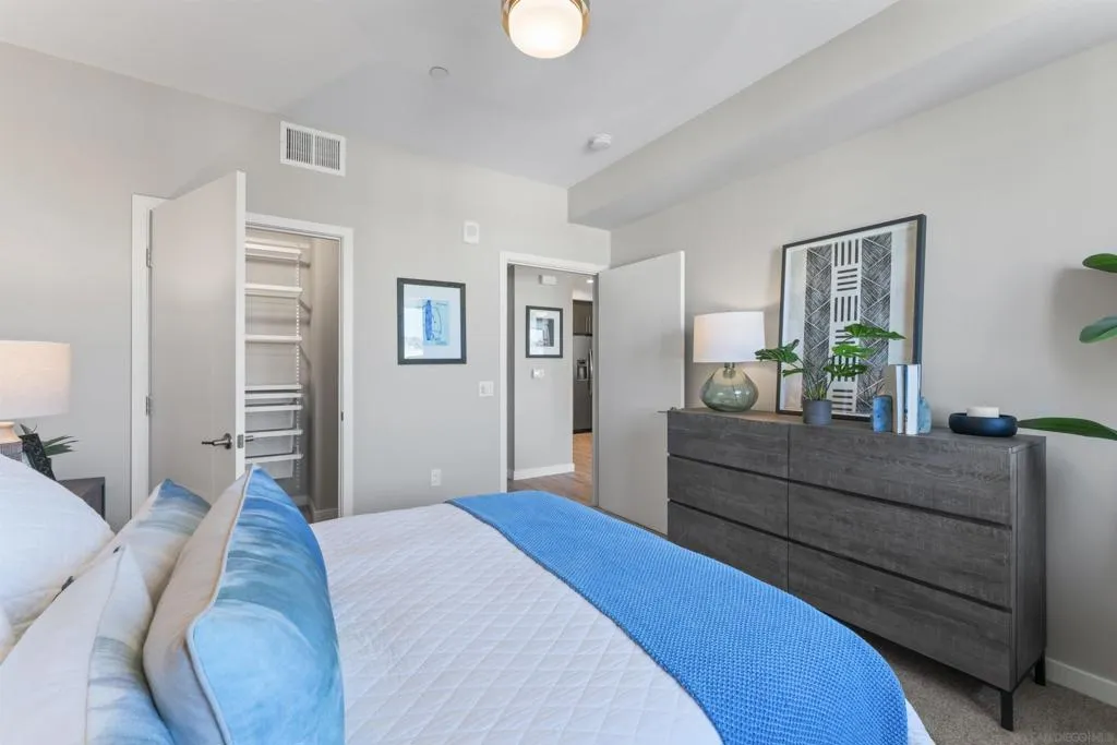 355 N Cleveland, Oceanside, California 92054 home-pic-6