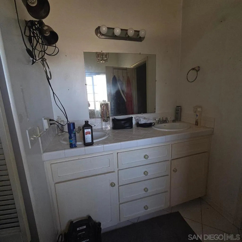 570 Emory Street B, Imperial Beach, California 91932 home-pic-7