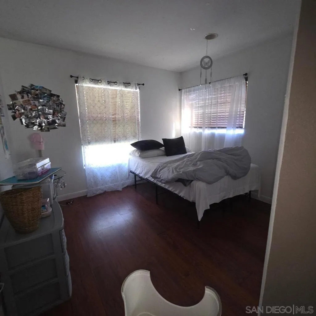 570 Emory Street B, Imperial Beach, California 91932 home-pic-4