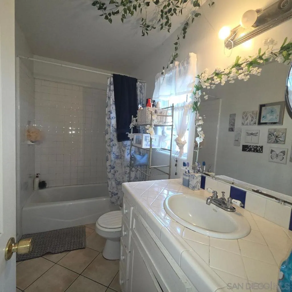 570 Emory Street B, Imperial Beach, California 91932 home-pic-6